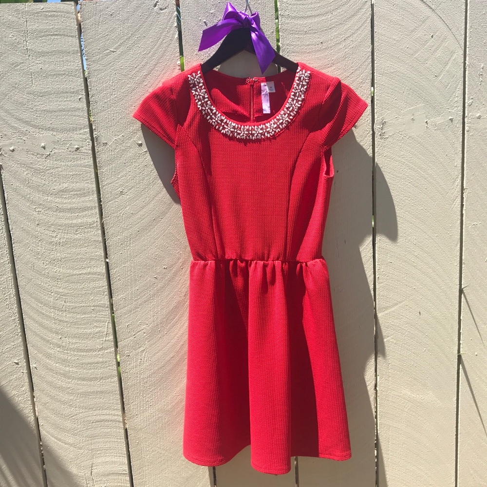 Alya | Red Swing Bead Detail Dress - Picture 1 of 4